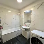 Tomas Apartment-free Garage Parking-o2 Arena-prague شقة