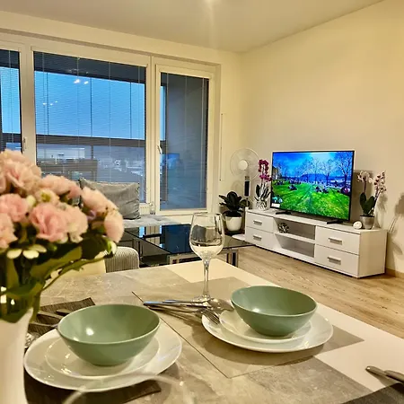 Tomas Apartment-free Garage Parking-o2 Arena-prague *